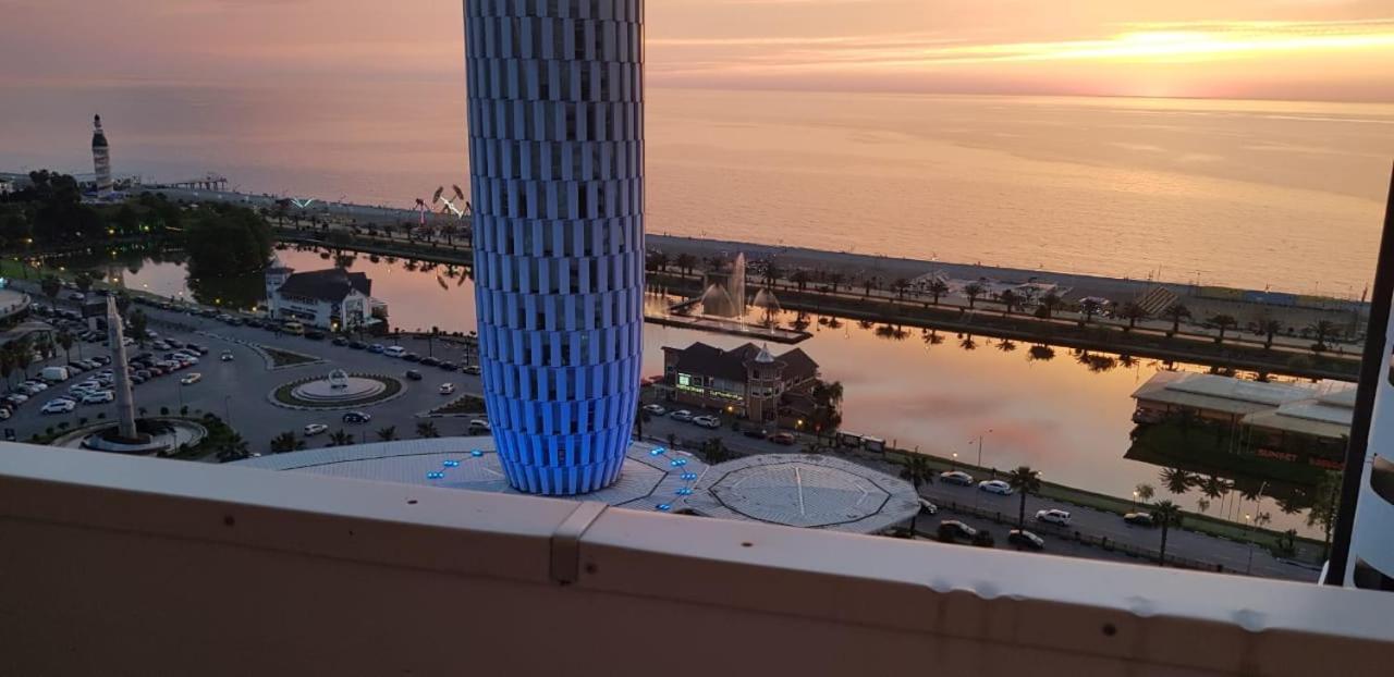 Cozy Studio Apartment-Sea View Batumi Eksteriør billede