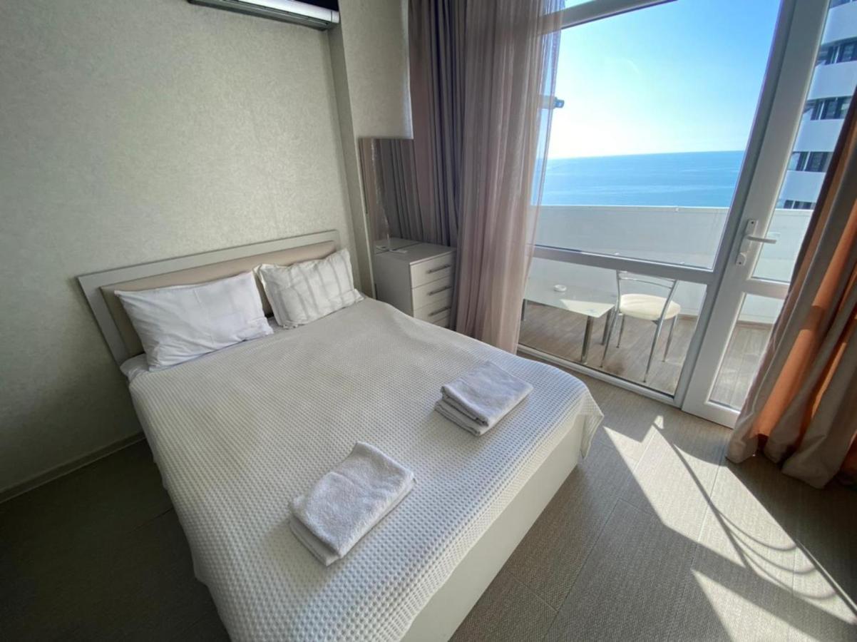 Cozy Studio Apartment-Sea View Batumi Eksteriør billede
